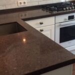 Преимущества угловой столешницы из искусственного камня