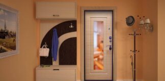 На что нужно обращать внимание при выборе входной двери с зеркалом?