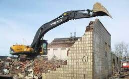 Как проходит демонтаж домов и других объектов