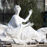 Какую роль играет скульптура в интерьере