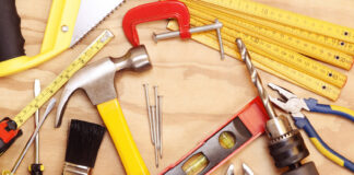 Особенности выбора ручных инструментов в интернет-магазине для мастера и домашнего умельца