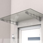 Стеклянные козырьки: защита и стиль входа