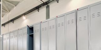 Металлическая мебель: преимущества, виды и сферы применения