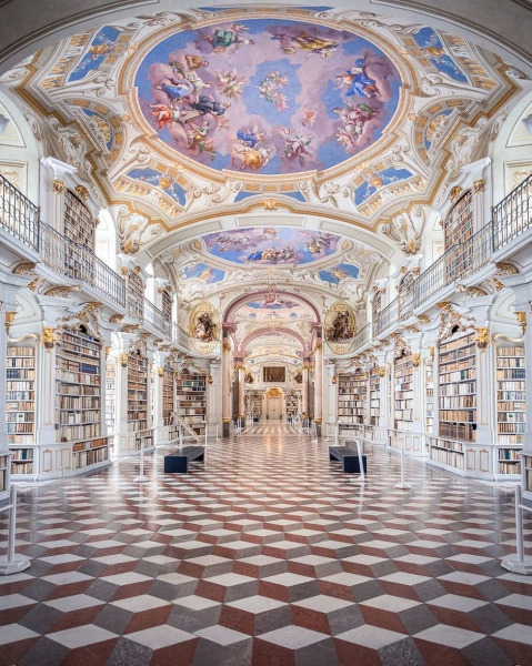 45 удивительных библиотек со всего мира, где можно затеряться среди любимых книг