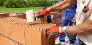 Керамический и силикатный кирпич: в чем разница и какой выбрать для строительства