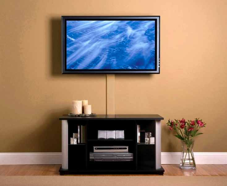 На какой высоте вешать телевизор на стену для удобного и безопасного просмотра
