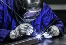 Защита глаз при сварке: рекомендации и обзор средств