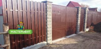 Забор из металлического штакетника: преимущества, особенности установки и ухода