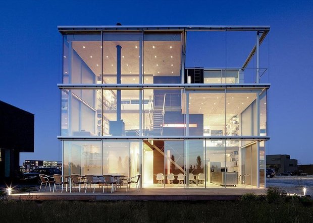 5 самых красивых стеклянных домов в мире