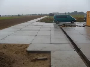 Дорожные плиты: типы, характеристики и применение в строительстве