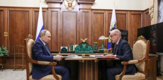 Бречалов пригласил Путина посетить суперсовременный центр единоборств