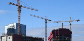 “Дом.РФ”: российские застройщики сократили выручку от продаж жилья на 16%