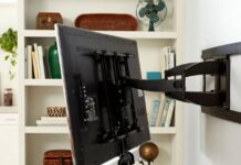 Как повесить телевизор на стену: советы по проведению грамотного монтажа