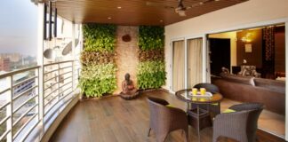 Отделка балкона разными материалами: какой вариант выбрать