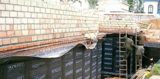 Самостоятельная гидроизоляция фундамента рулонными материалами: цена, пошаговая инструкция