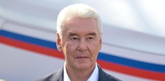 Собянин открыл в “Коломенском” пешеходную набережную