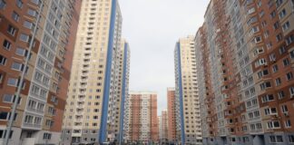 Ввод жилья в России в I полугодии снизился на 2%