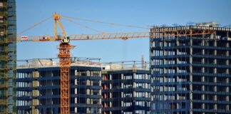 “Циан”: запуски новых проектов жилья в РФ сократятся на 40% к концу года