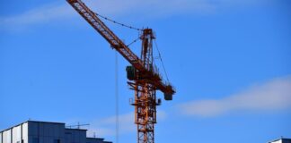 Путин обратил внимание обеспеченность жильем в Омской области