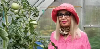 «Работаю, как крот». Октябрина Ганичкина показала свою подмосковную дачу